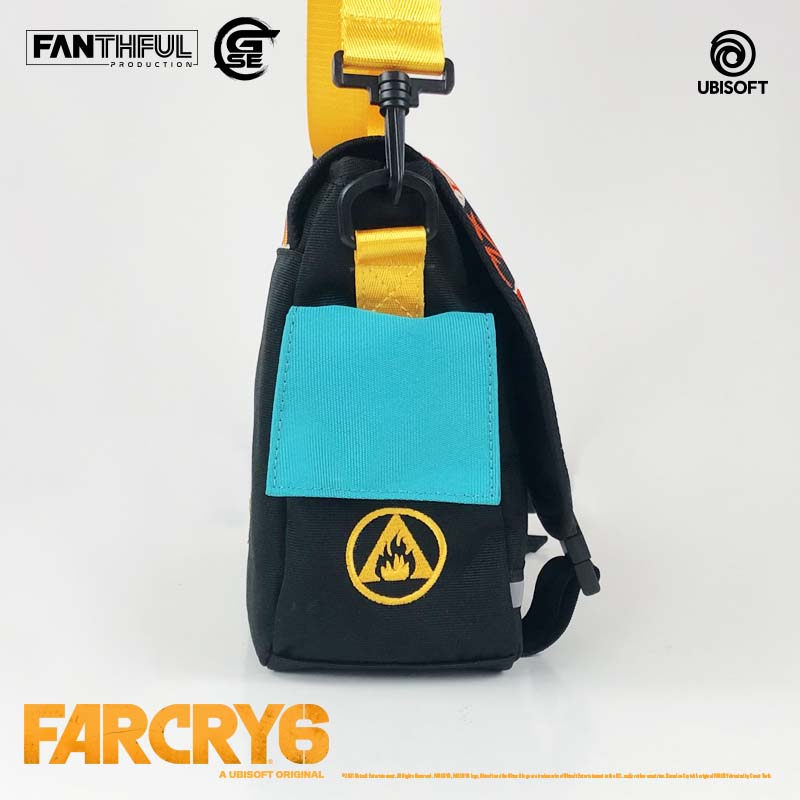 pr02-farcry6-messenger-bag-04