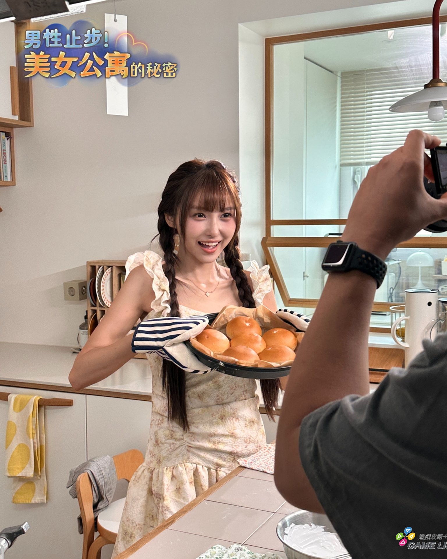 魦╩1