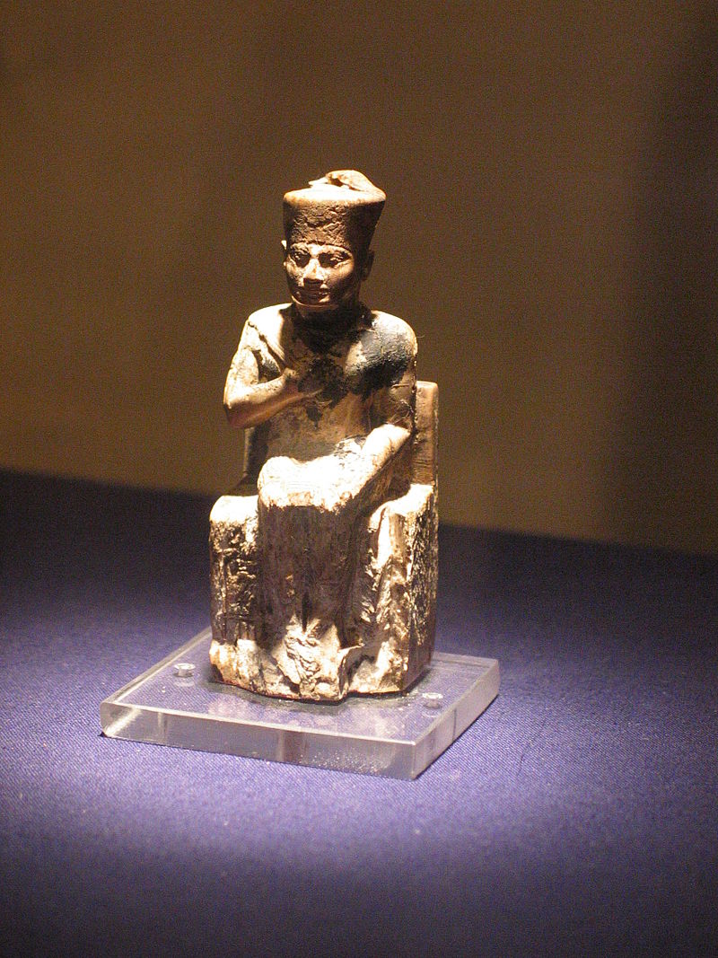 800px-Khufu.JPG
