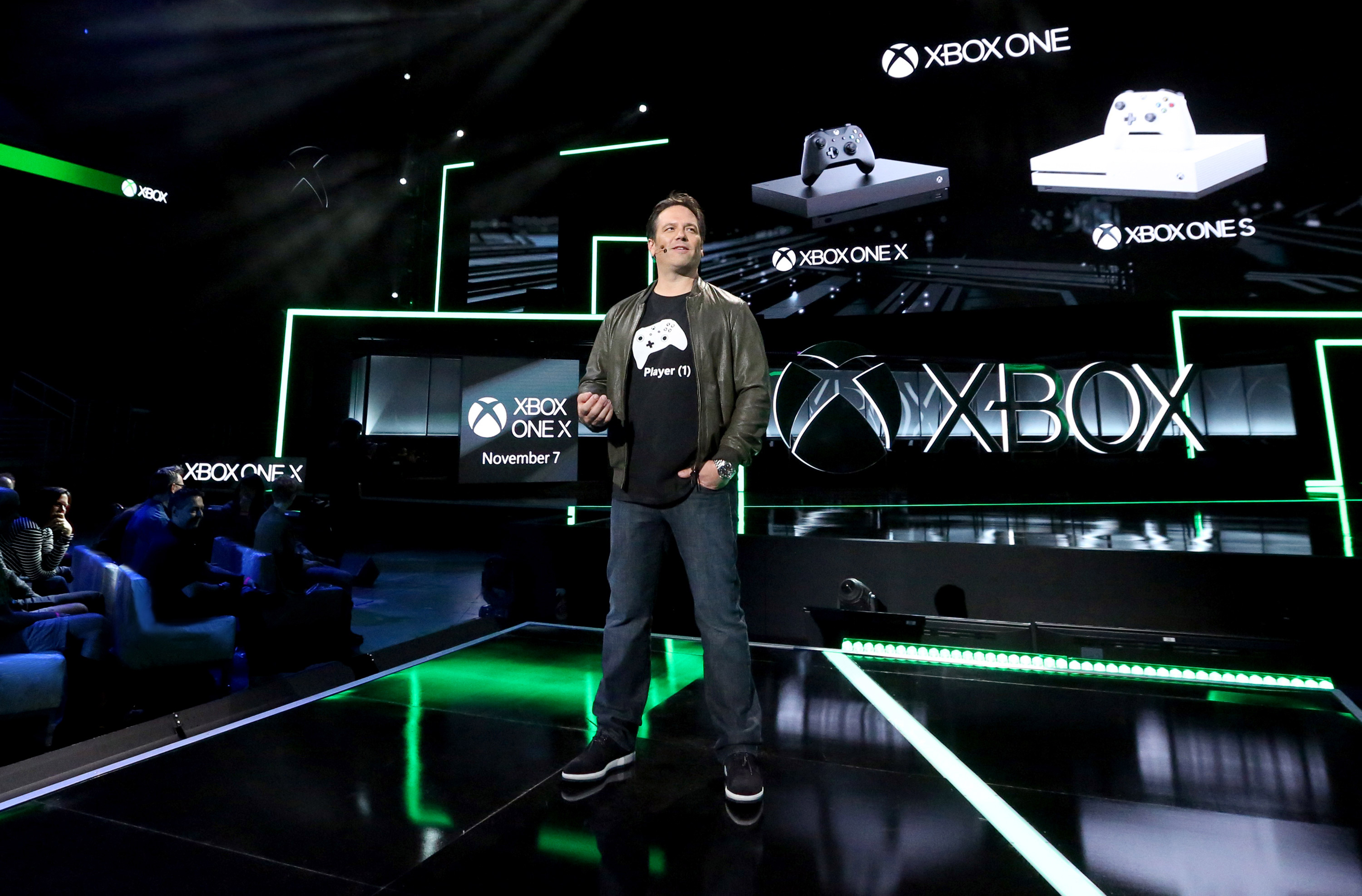 【新聞稿附圖1】Xbox全球總裁Phil-Spencer-於E3展前記者會上宣布地表最強主機「Xbox-O.jpg
