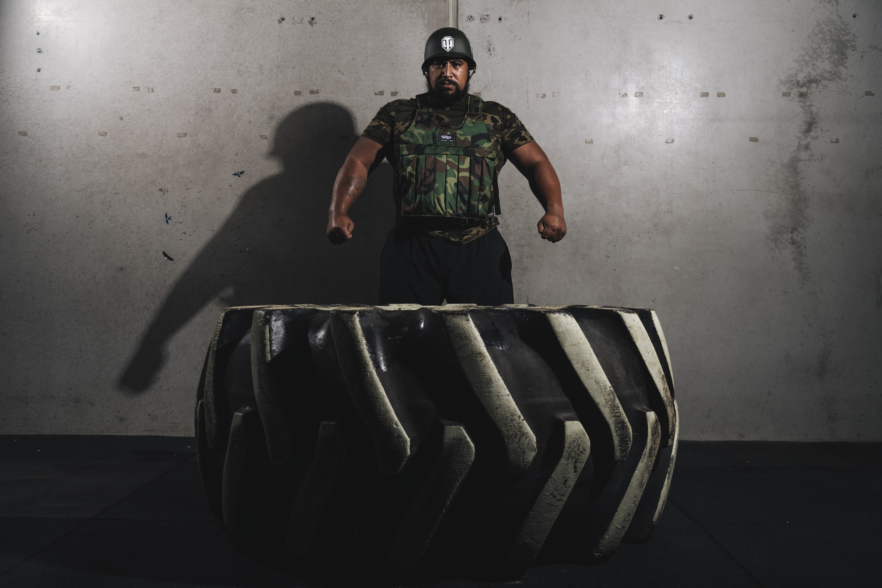 World of Tanks - Arnold Pro Strongman Eddie Williams 1.JPG