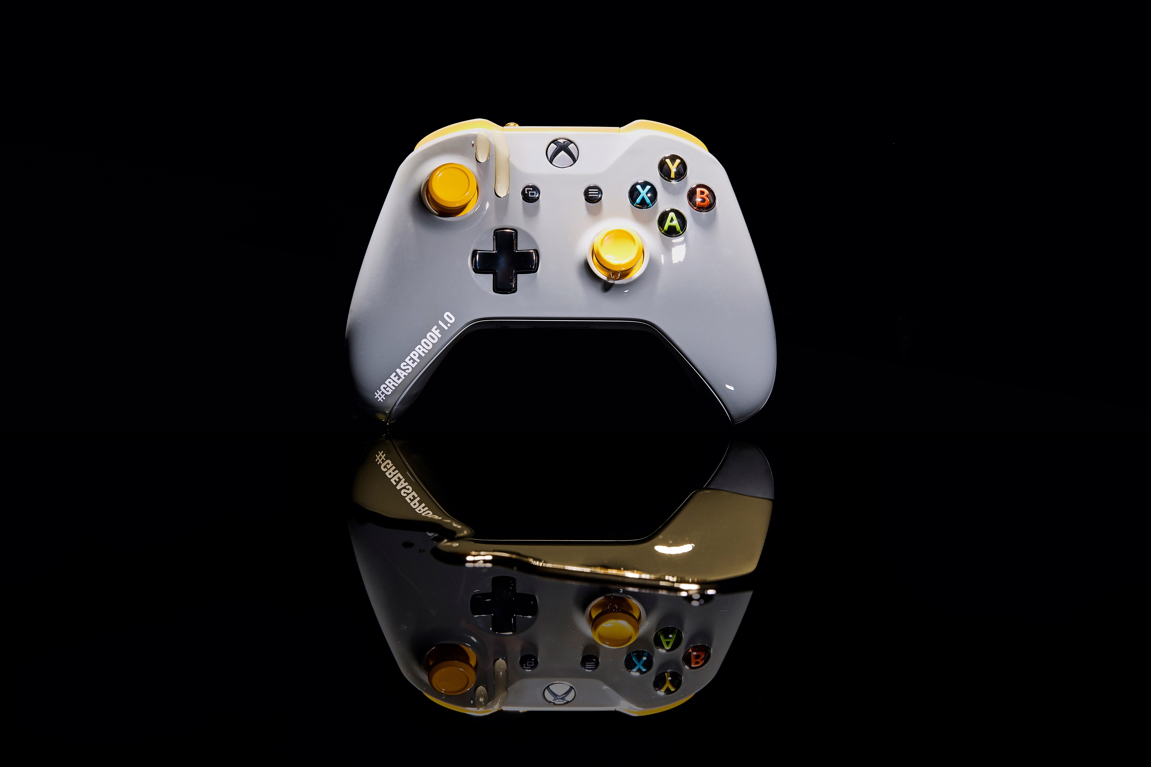 【圖一之一】Xbox《絕地求生》「防油無線控制器」。.jpg