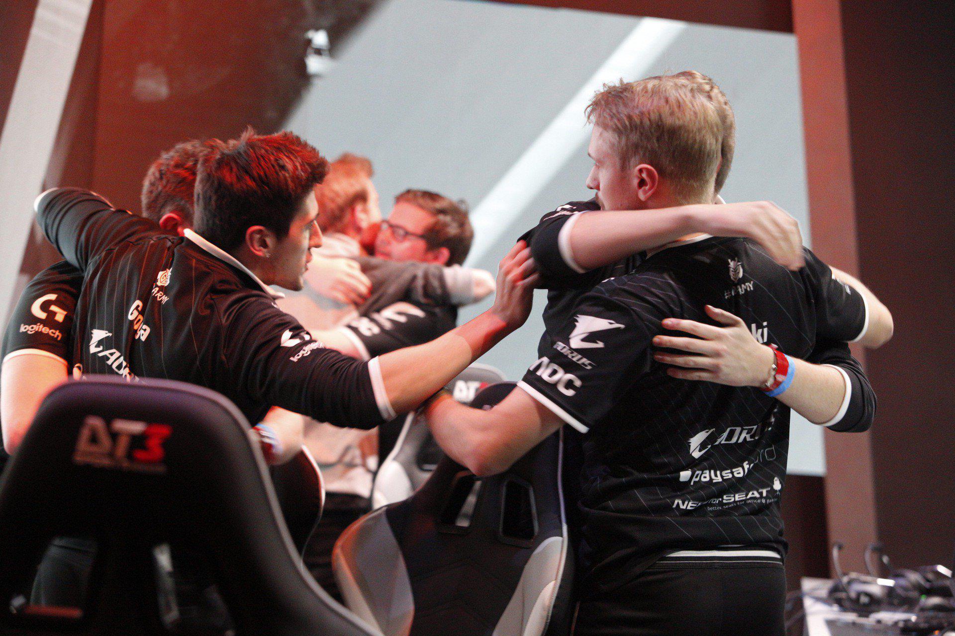 R6PL_S8_Finals_Photo_04.jpg
