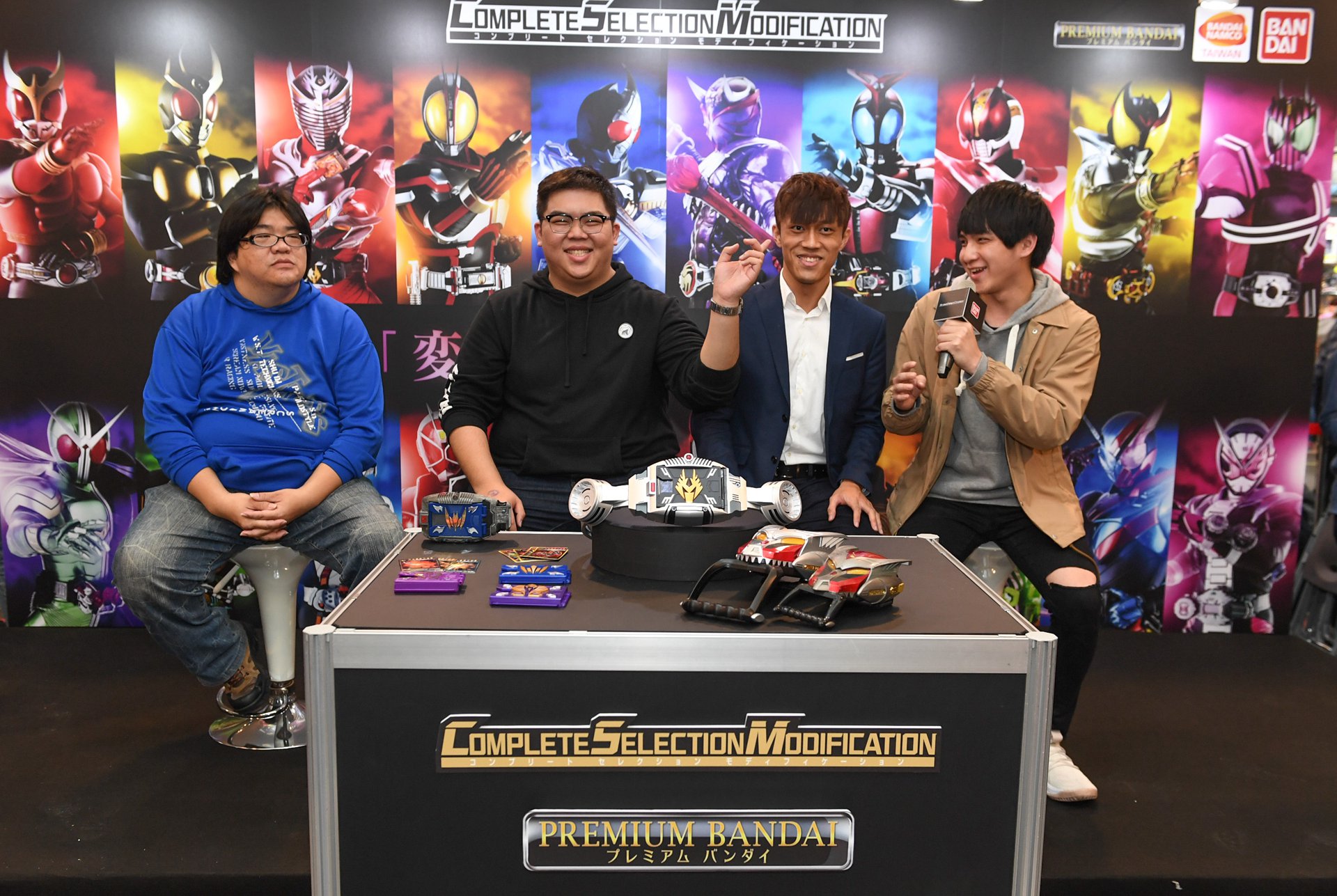 附圖3_【昭和X平成 假面騎士達人Talk Show】中達人分享自己入坑假面騎士的經典作品與.jpg