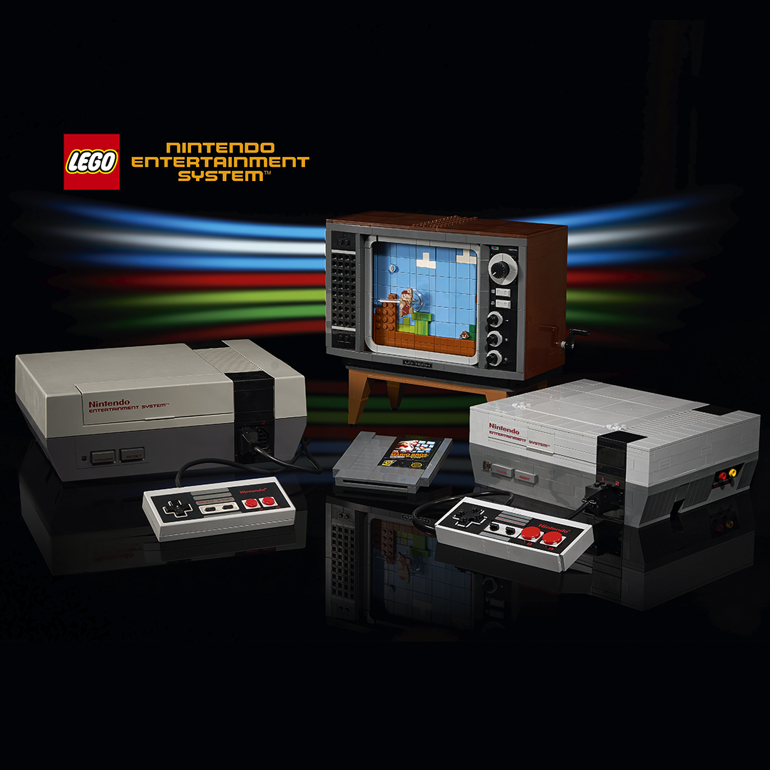 樂高精細還原Nintendo Entertainment System主機細節,包含遊戲卡槽與卡帶、手把搖桿.jpg