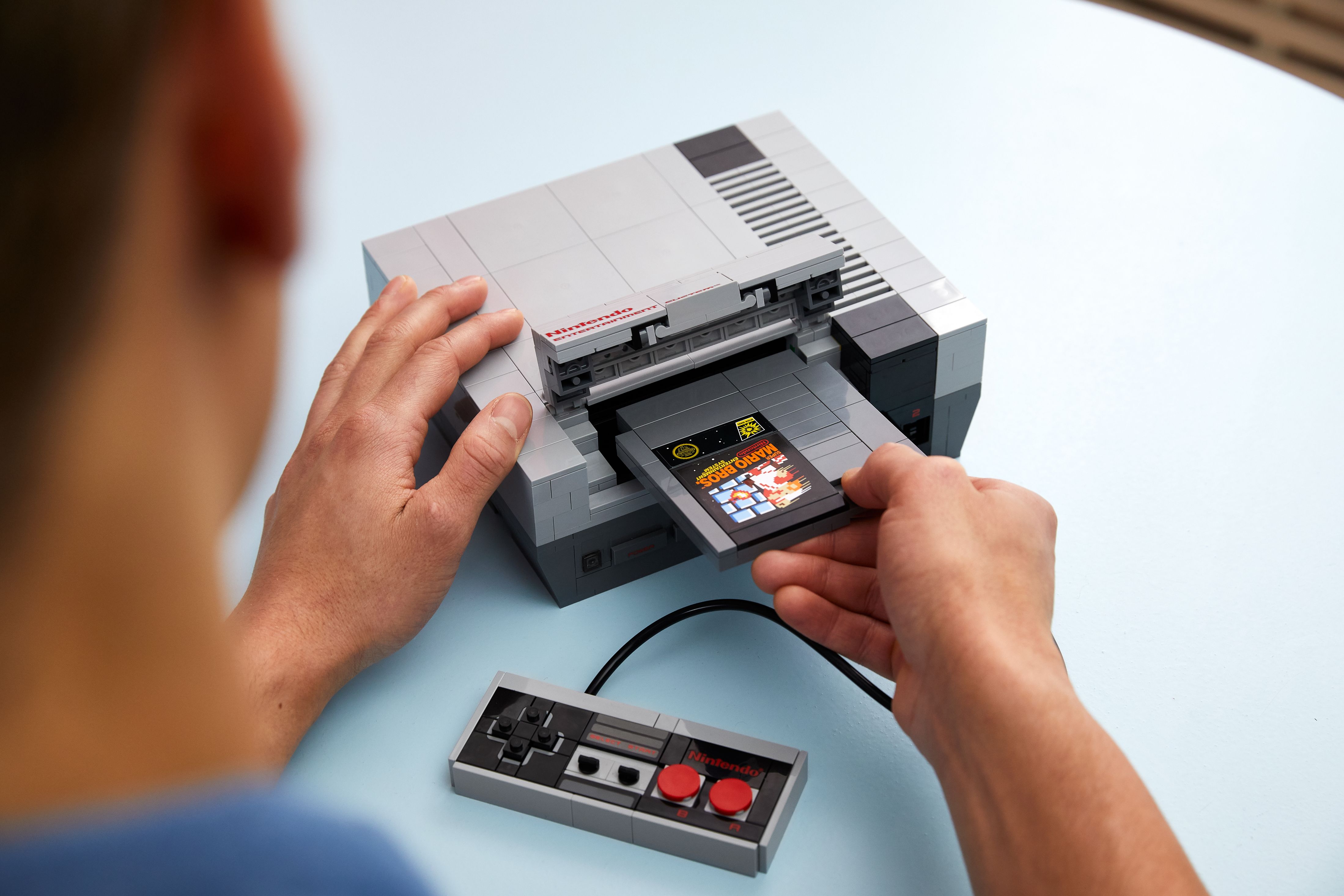 71374 LEGO Nintendo Entertainment System此款原型為任天堂經典主機Nintendo Enterta.jpg